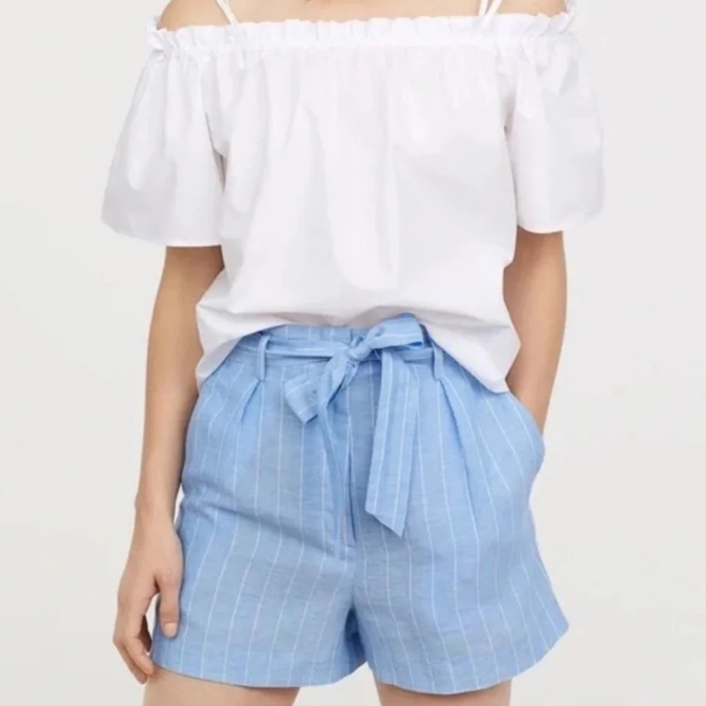 H&M White Off Shoulder Ruffle Blouse w/ Straps Size M Summer Top